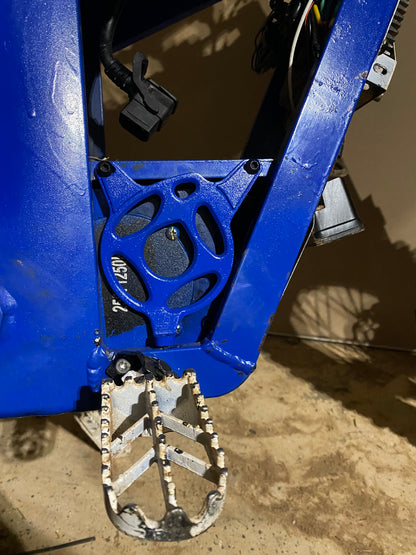 Prickly Style Tuttio Motor Cover